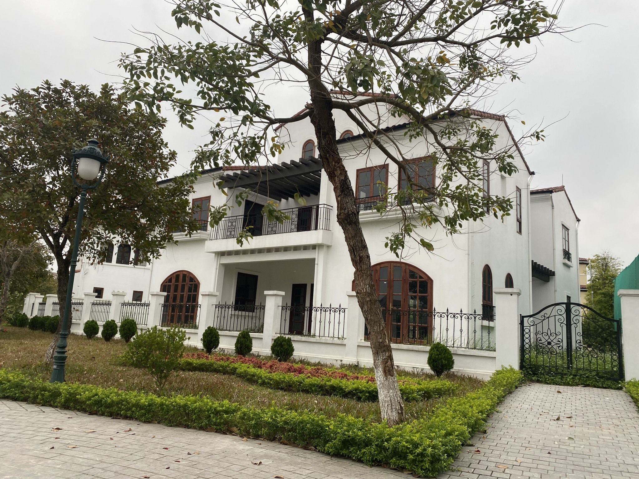 Bán biệt thự đơn lập Nam An Khánh Sudico Hoài Đức hướng Đông Tứ Trạch diện tích 278m2 sang trọng